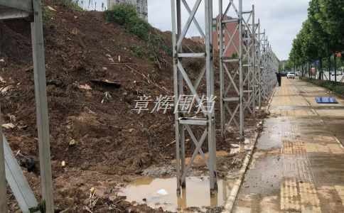 簡易圍擋需要進(jìn)行定期維護(hù)嗎？