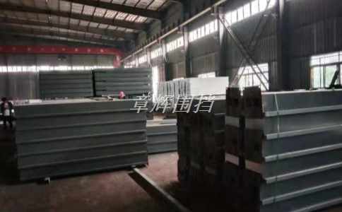 簡(jiǎn)易圍擋的尺寸和重量標(biāo)準(zhǔn)化是否會(huì)影響其價(jià)格？（簡(jiǎn)易圍擋標(biāo)準(zhǔn)化對(duì)價(jià)格的影響分析）