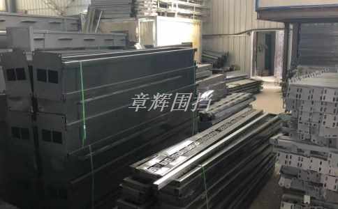 簡(jiǎn)易圍擋在特殊場(chǎng)所使用時(shí)，如何解決圍擋之間的間隙問題？（特殊場(chǎng)所中簡(jiǎn)易圍擋間隙問題的解決方法）